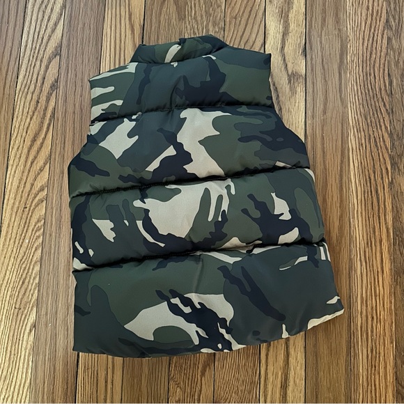 NWOT Old Navy Baby Camo Puffer Vest - Picture 7 of 8